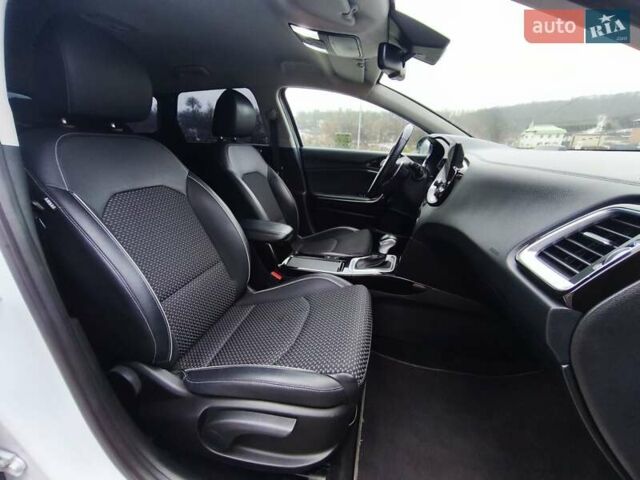 Белый Киа Сид, объемом двигателя 1.6 л и пробегом 59 тыс. км за 18500 $, фото 9 на Automoto.ua