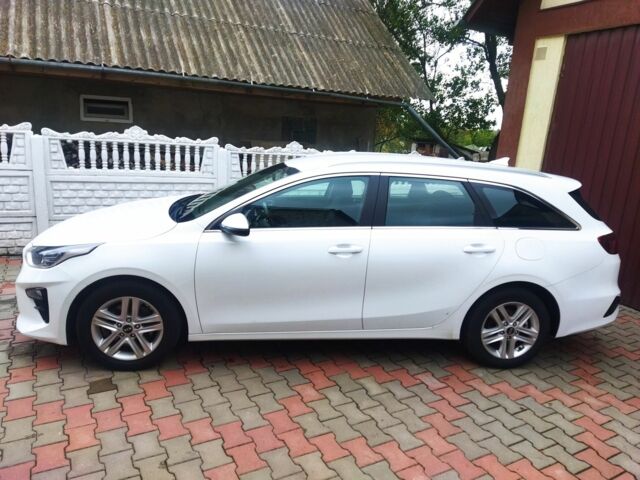 Белый Киа Сид, объемом двигателя 2 л и пробегом 190 тыс. км за 14200 $, фото 4 на Automoto.ua