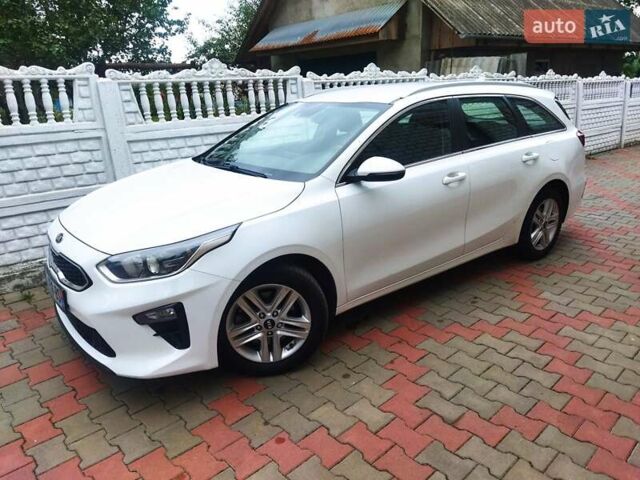 Белый Киа Сид, объемом двигателя 1.6 л и пробегом 190 тыс. км за 14800 $, фото 22 на Automoto.ua