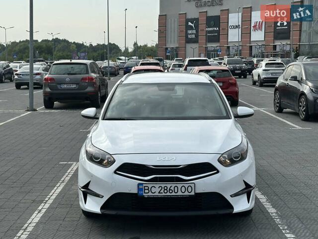 Белый Киа Сид, объемом двигателя 1.59 л и пробегом 10 тыс. км за 18500 $, фото 2 на Automoto.ua