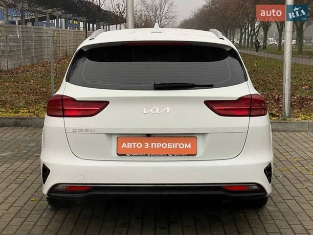 Белый Киа Сид, объемом двигателя 1.6 л и пробегом 28 тыс. км за 17800 $, фото 6 на Automoto.ua