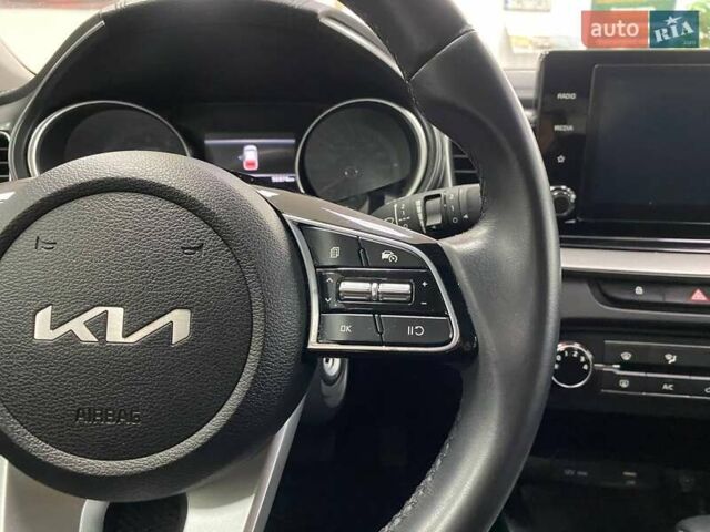 Белый Киа Сид, объемом двигателя 1.59 л и пробегом 57 тыс. км за 17790 $, фото 21 на Automoto.ua