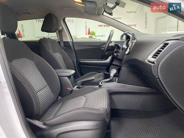 Белый Киа Сид, объемом двигателя 1.59 л и пробегом 57 тыс. км за 17790 $, фото 30 на Automoto.ua