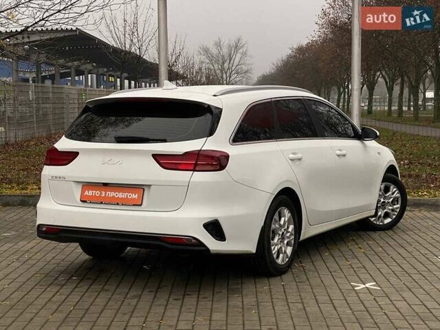 Белый Киа Сид, объемом двигателя 1.6 л и пробегом 28 тыс. км за 17800 $, фото 5 на Automoto.ua