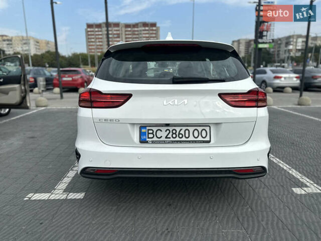 Белый Киа Сид, объемом двигателя 1.59 л и пробегом 10 тыс. км за 18500 $, фото 11 на Automoto.ua