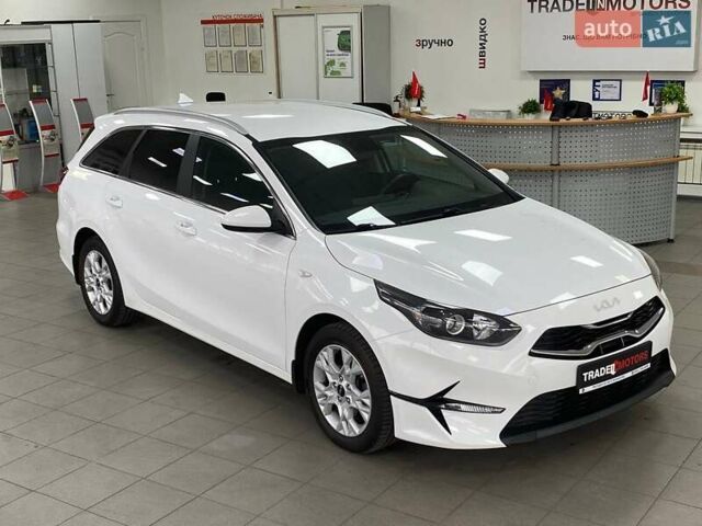 Белый Киа Сид, объемом двигателя 1.58 л и пробегом 57 тыс. км за 17990 $, фото 1 на Automoto.ua