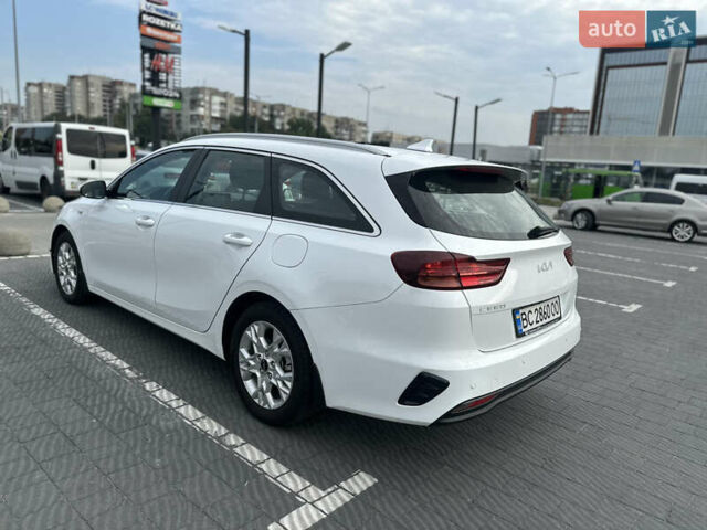 Белый Киа Сид, объемом двигателя 1.59 л и пробегом 10 тыс. км за 18500 $, фото 10 на Automoto.ua