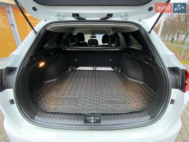 Белый Киа Сид, объемом двигателя 1.6 л и пробегом 28 тыс. км за 17800 $, фото 19 на Automoto.ua
