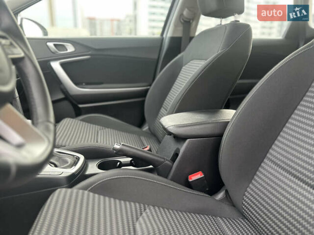 Белый Киа Сид, объемом двигателя 1.59 л и пробегом 10 тыс. км за 18500 $, фото 33 на Automoto.ua