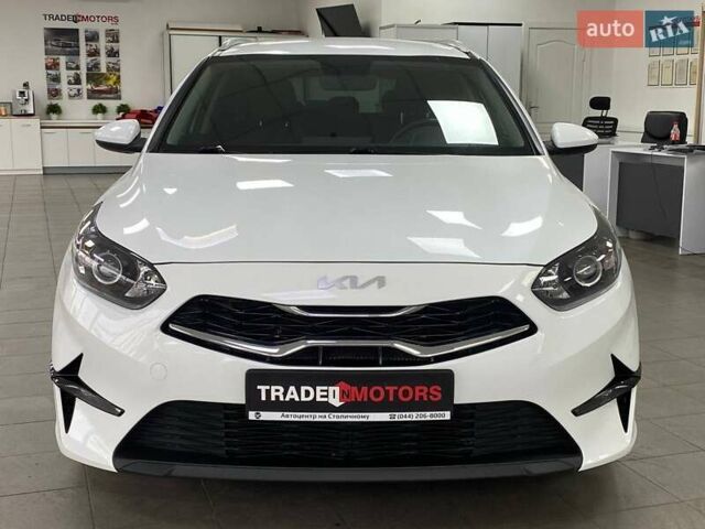 Белый Киа Сид, объемом двигателя 1.59 л и пробегом 57 тыс. км за 17790 $, фото 3 на Automoto.ua