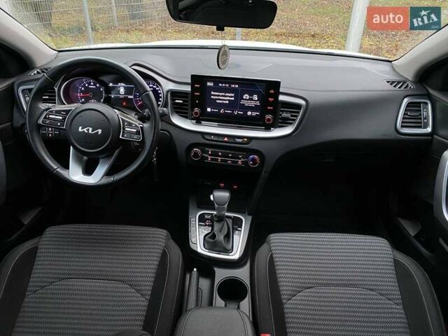 Белый Киа Сид, объемом двигателя 1.6 л и пробегом 28 тыс. км за 17800 $, фото 14 на Automoto.ua
