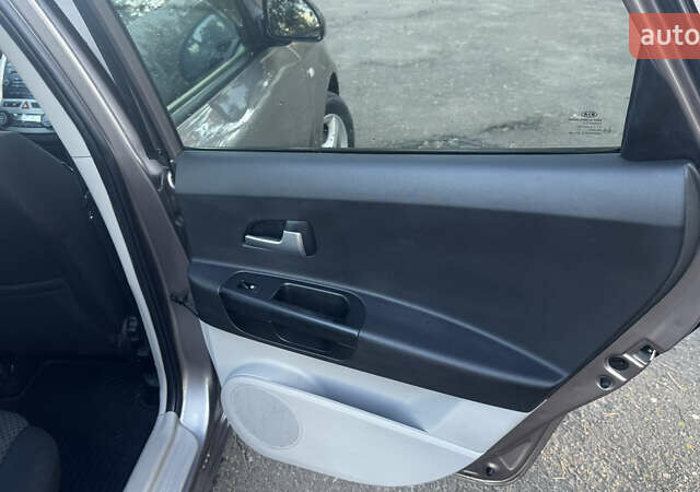 Бежевый Киа Сид, объемом двигателя 1.6 л и пробегом 226 тыс. км за 5750 $, фото 15 на Automoto.ua