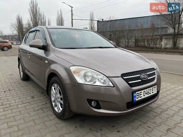 Бежевый Киа Сид, объемом двигателя 1.6 л и пробегом 280 тыс. км за 5999 $, фото 4 на Automoto.ua