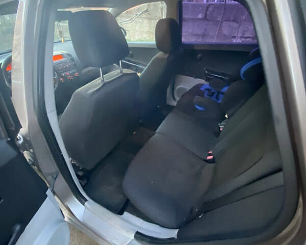 Бежевый Киа Сид, объемом двигателя 1.4 л и пробегом 207 тыс. км за 5300 $, фото 2 на Automoto.ua