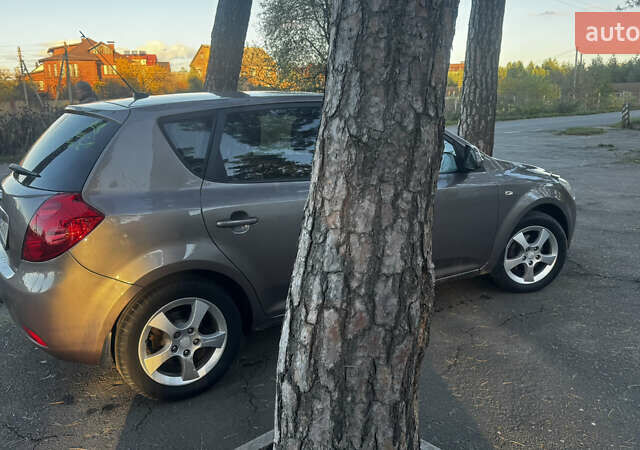 Бежевый Киа Сид, объемом двигателя 1.6 л и пробегом 226 тыс. км за 5750 $, фото 6 на Automoto.ua