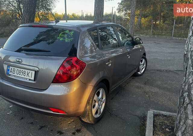Бежевый Киа Сид, объемом двигателя 1.6 л и пробегом 226 тыс. км за 5750 $, фото 5 на Automoto.ua