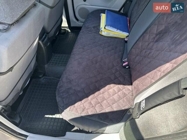 Бежевый Киа Сид, объемом двигателя 1.6 л и пробегом 290 тыс. км за 5100 $, фото 10 на Automoto.ua