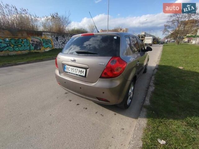 Бежевий Кіа Сід, об'ємом двигуна 1.58 л та пробігом 255 тис. км за 5200 $, фото 4 на Automoto.ua
