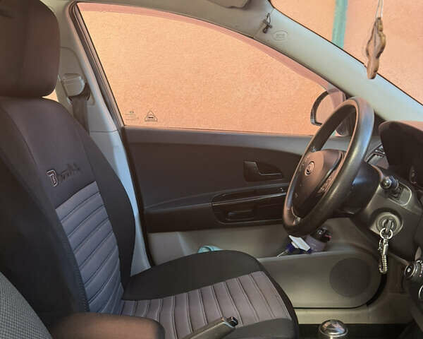 Бежевий Кіа Сід, об'ємом двигуна 1.4 л та пробігом 187 тис. км за 4200 $, фото 14 на Automoto.ua