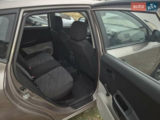 Бежевый Киа Сид, объемом двигателя 1.58 л и пробегом 218 тыс. км за 6400 $, фото 17 на Automoto.ua