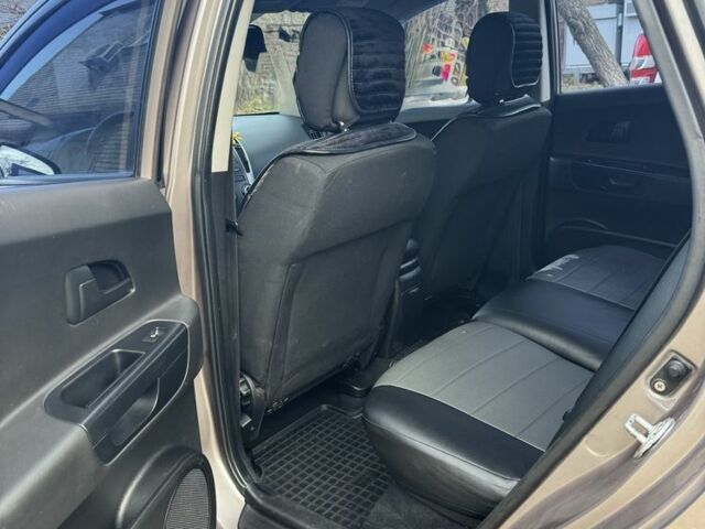 Бежевый Киа Сид, объемом двигателя 1.6 л и пробегом 178 тыс. км за 6000 $, фото 6 на Automoto.ua