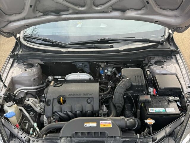 Бежевый Киа Сид, объемом двигателя 1.6 л и пробегом 178 тыс. км за 6000 $, фото 7 на Automoto.ua