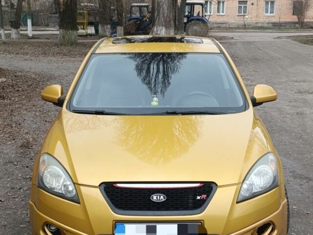 Бежевый Киа Сид, объемом двигателя 2 л и пробегом 260 тыс. км за 4000 $, фото 6 на Automoto.ua