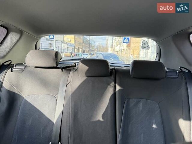 Бежевий Кіа Сід, об'ємом двигуна 1.59 л та пробігом 127 тис. км за 9700 $, фото 12 на Automoto.ua