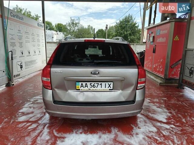 Бежевий Кіа Сід, об'ємом двигуна 1.59 л та пробігом 125 тис. км за 6000 $, фото 4 на Automoto.ua