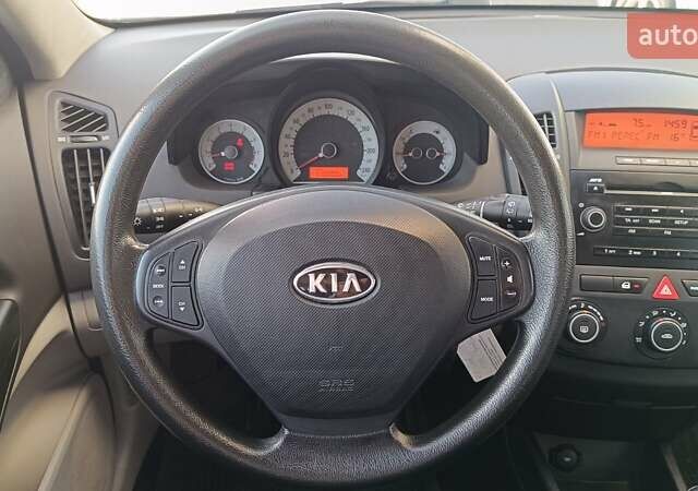 Кіа Сід 2007 у Києві на Automoto.ua Чорний Кіа Сід, об'ємом двигуна 1.4 л та пробігом 109 тис. км за 4885 $, фото 12 на Automoto.ua