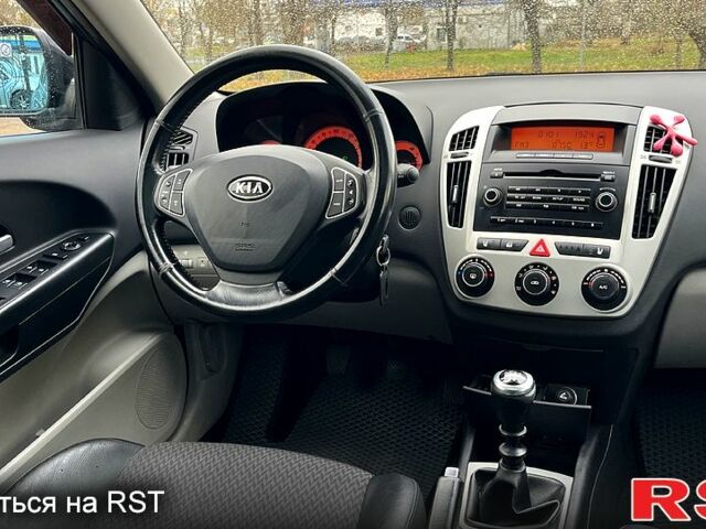 Чорний Кіа Сід, об'ємом двигуна 1.6 л та пробігом 310 тис. км за 5990 $, фото 12 на Automoto.ua