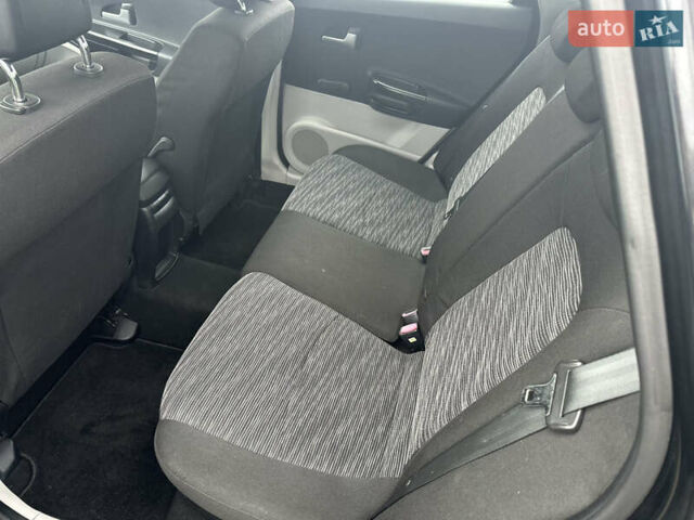 Черный Киа Сид, объемом двигателя 1.4 л и пробегом 161 тыс. км за 5500 $, фото 9 на Automoto.ua