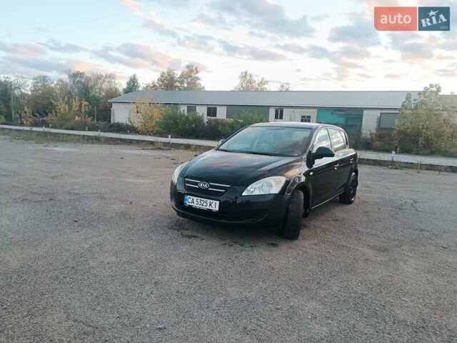 Чорний Кіа Сід, об'ємом двигуна 1.4 л та пробігом 330 тис. км за 3950 $, фото 4 на Automoto.ua