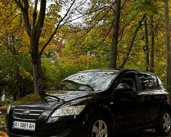 Черный Киа Сид, объемом двигателя 1.6 л и пробегом 238 тыс. км за 6100 $, фото 2 на Automoto.ua