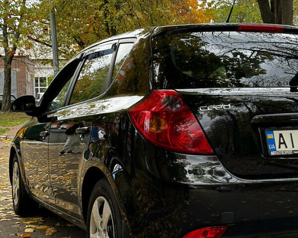 Черный Киа Сид, объемом двигателя 1.6 л и пробегом 238 тыс. км за 6100 $, фото 8 на Automoto.ua