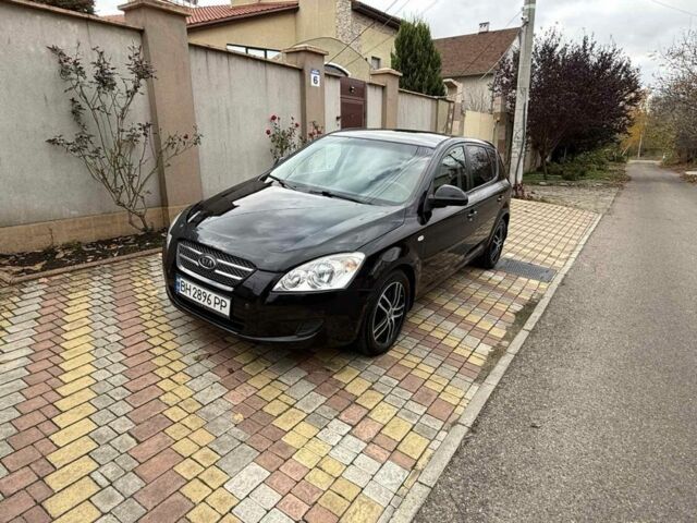 Черный Киа Сид, объемом двигателя 1.6 л и пробегом 203 тыс. км за 5900 $, фото 5 на Automoto.ua