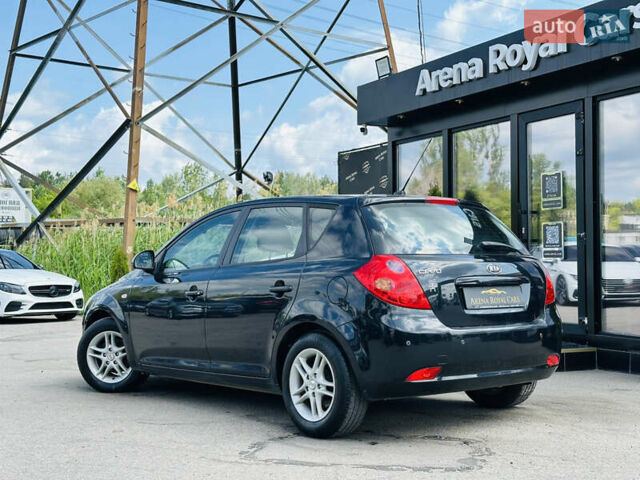 Черный Киа Сид, объемом двигателя 1.4 л и пробегом 204 тыс. км за 5600 $, фото 3 на Automoto.ua