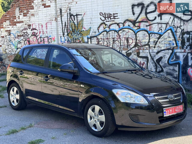 Чорний Кіа Сід, об'ємом двигуна 0 л та пробігом 161 тис. км за 5799 $, фото 3 на Automoto.ua