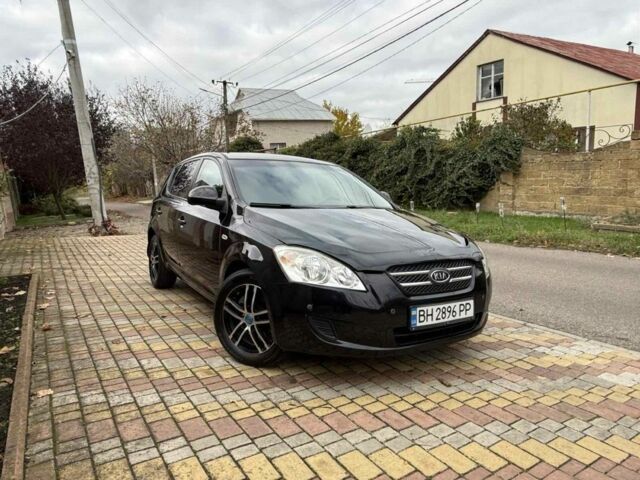 Черный Киа Сид, объемом двигателя 1.6 л и пробегом 203 тыс. км за 5900 $, фото 7 на Automoto.ua