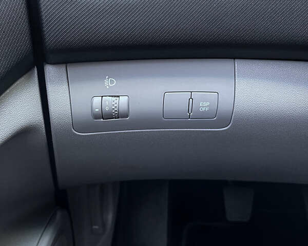 Черный Киа Сид, объемом двигателя 1.4 л и пробегом 219 тыс. км за 5800 $, фото 32 на Automoto.ua