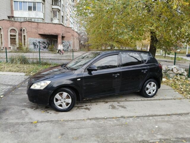 Чорний Кіа Сід, об'ємом двигуна 1.6 л та пробігом 338 тис. км за 3500 $, фото 1 на Automoto.ua