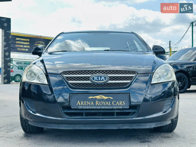 Черный Киа Сид, объемом двигателя 1.4 л и пробегом 204 тыс. км за 5600 $, фото 6 на Automoto.ua