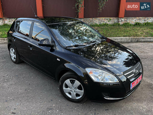 Черный Киа Сид, объемом двигателя 1.4 л и пробегом 219 тыс. км за 5800 $, фото 4 на Automoto.ua