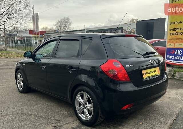 Черный Киа Сид, объемом двигателя 1.6 л и пробегом 310 тыс. км за 5990 $, фото 4 на Automoto.ua