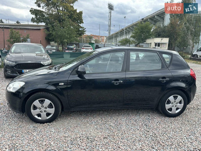 Черный Киа Сид, объемом двигателя 1.4 л и пробегом 161 тыс. км за 6200 $, фото 5 на Automoto.ua