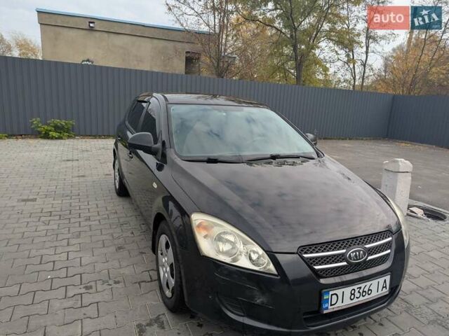Киа Сид 2007 в Полтаве на Automoto.ua Черный Киа Сид, объемом двигателя 1.6 л и пробегом 211 тыс. км за 5400 $, фото 5 на Automoto.ua