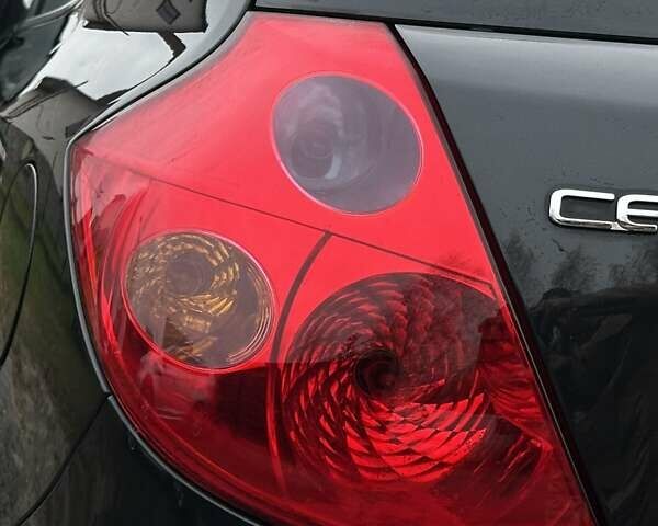 Черный Киа Сид, объемом двигателя 1.6 л и пробегом 238 тыс. км за 5700 $, фото 11 на Automoto.ua