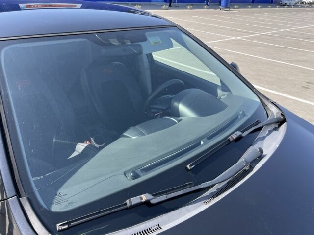 Черный Киа Сид, объемом двигателя 1.4 л и пробегом 260 тыс. км за 4200 $, фото 6 на Automoto.ua