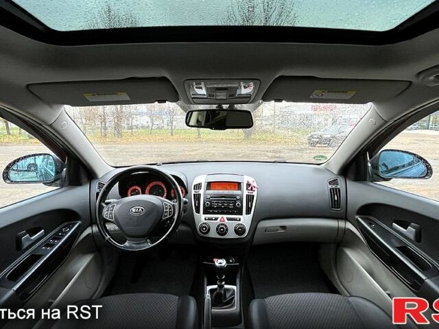 Чорний Кіа Сід, об'ємом двигуна 1.6 л та пробігом 310 тис. км за 5990 $, фото 10 на Automoto.ua