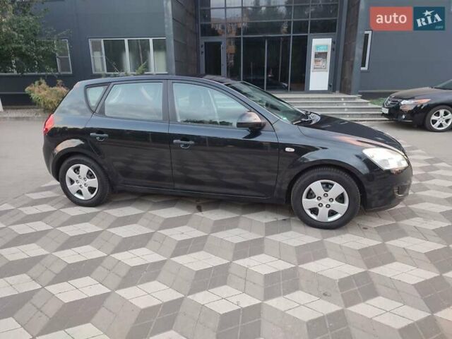 Чорний Кіа Сід, об'ємом двигуна 1.4 л та пробігом 244 тис. км за 5800 $, фото 13 на Automoto.ua